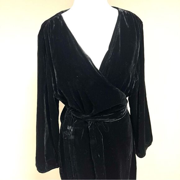 J Crew black velvet wrap dress with tie belt Sz L - Picture 3 of 6